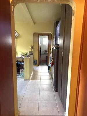 3 cam decomandat ETAJ 1 contor de gaz zona Mircea cel Batran - imagine 5