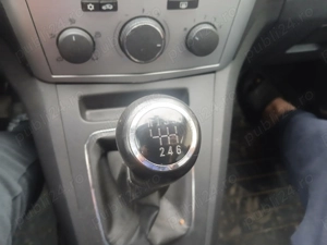 Opel Zafira B 2012 - imagine 7