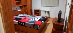 Închiriez garsoniera 