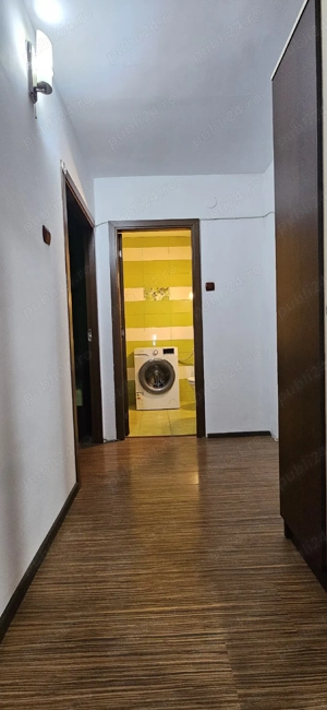 Închiriez apartament 3 camere, zona 1 Mai  - imagine 5