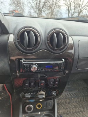 Dacia Duster 4 x4 - imagine 5