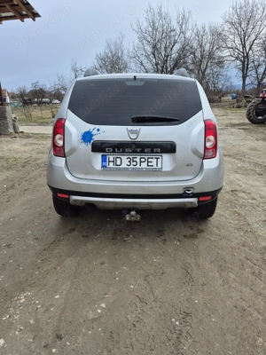 Dacia Duster 4 x4 - imagine 2