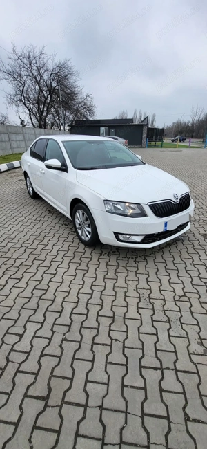 Skoda Octavia  - imagine 2