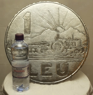 Tablou metalic decor gravat, moneda gigantica 1 Leu RSR - imagine 2