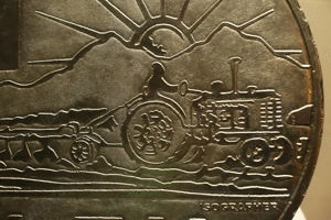 Tablou metalic decor gravat, moneda gigantica 1 Leu RSR - imagine 3