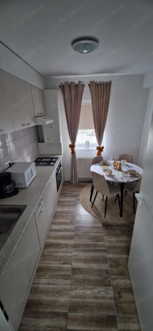 Inchiriez apartament 38 mp+loc de parcare
