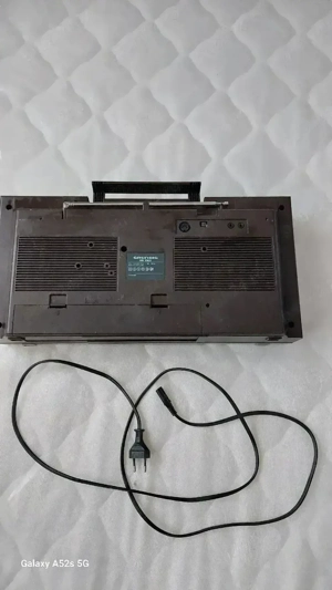 vând radio casetofon 