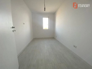 Apartament cu 3 camere decomandat, ETAJ 2 - Giroc - imagine 12