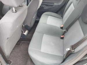 Ford Fiesta MK7 - imagine 9