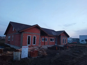 Proprietar- duplex 3 dormitoare la intrare în Moșnița Nouă 