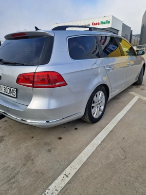 Volkswagen Passat 2.0 TDI DSG BlueMotion Technology Highline - imagine 4