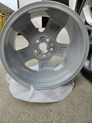 vând jantă skoda octavia  - imagine 2