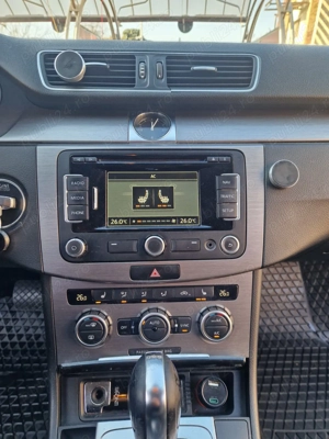 Volkswagen Passat 2.0 TDI DSG BlueMotion Technology Highline - imagine 8