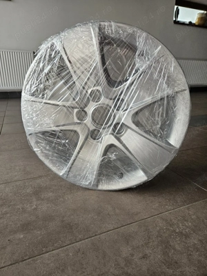 vând jantă skoda octavia  - imagine 4