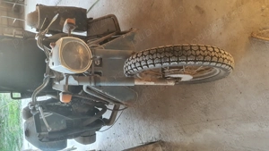 Vând motocicleta CZ pt piese 