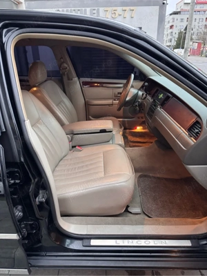 2003 Lincoln Town Car 4.6l V8 240 cp - imagine 9