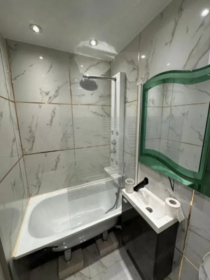 Apartament lux 35 mp Baia Sprie, decomandat, mobilat, AC, etaj 4 - imagine 2