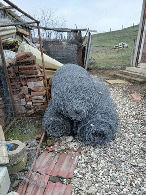 vând plasă pentru gard