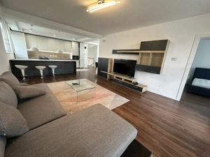 Apartament in vila cu curte-  Dumbravita