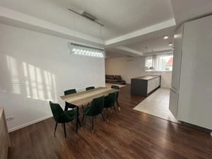 Apartament in vila cu curte-  Dumbravita - imagine 4