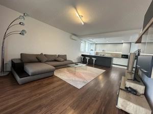 Apartament in vila cu curte-  Dumbravita - imagine 5