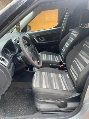 Skoda Roomster 1.2 TSI Ideală pentru Familie și Oraș! - imagine 8