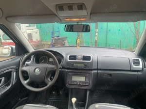 Skoda Roomster 1.2 TSI Ideală pentru Familie și Oraș! - imagine 5