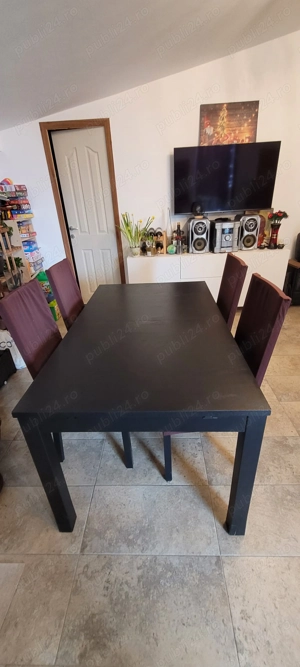 Masă extensibilă IKEA cu 4 scaune
