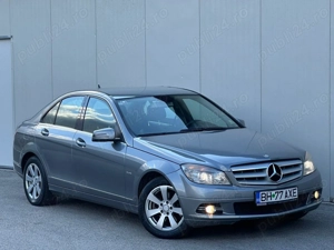 Vând Mercedes 2.2 biturbo 204 HP 2010 Negociabil  - imagine 2