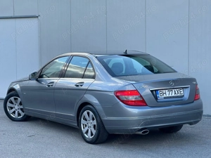 Vând Mercedes 2.2 biturbo 204 HP 2010 Negociabil  - imagine 4