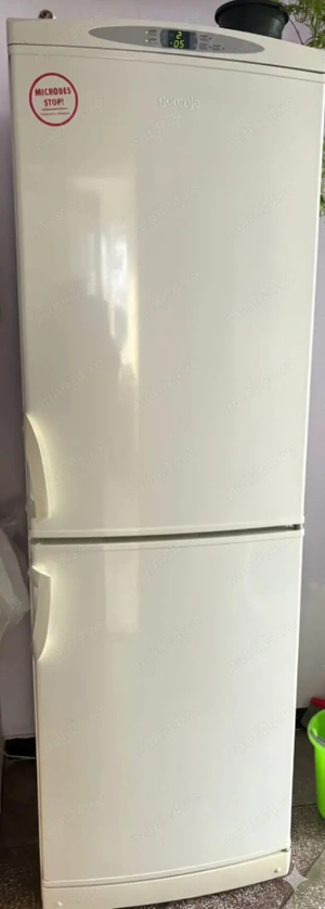 Vand combina culoare alba 