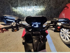 Schimb  inchiriez scuter 50 fara permis  - imagine 3