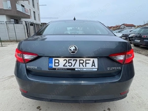 Skoda Superb 1,5 TSI (150 CP) 2019 - imagine 3