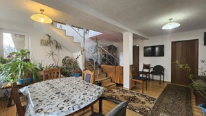 Casă cu 2 corpuri în Sânpetru | Singur în curte | 1025 mp teren - imagine 2