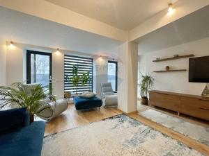 Apartament cu 3 camere de închiriat în zona Faleza Nord