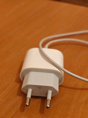 Pachet: Încărcător original 20W Apple + cablu original Apple 1m