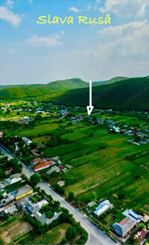 Casă de Vânzare cu teren, Râu și Fantână 2000 mp 