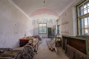 Fostă școală săsească semnată de Fritz Balthes – Bruiu, Sibiu - imagine 9