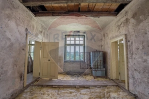 Fostă școală săsească semnată de Fritz Balthes – Bruiu, Sibiu - imagine 14