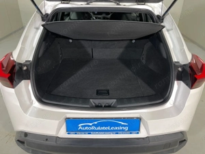 Lexus UX - imagine 12