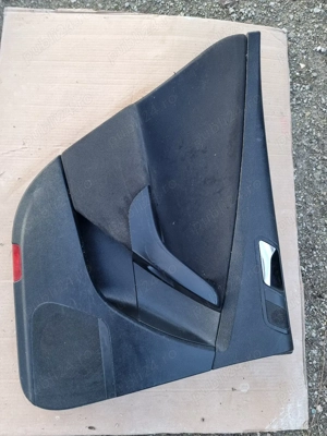 Vând fețe de uși spate passat b6 combi.