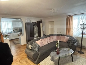 Casuta cocheta gata de locuit,Jelna - imagine 11