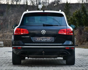 Volkswagen Touareg Executive  - imagine 8