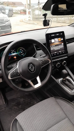 Renault Clio 2024 hibrid - imagine 5