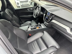 Volvo XC60 2.0 Diesel 197 CP An 2024 - imagine 18