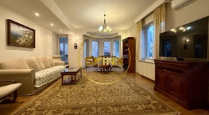 Casa 7 camere, singur curte, Regie