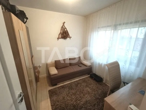 Casa moderna 5 camere piscina si curte de 464 mp de vanzare Sura Mica - imagine 11