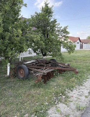 Disc de vanzare romanesc!!!