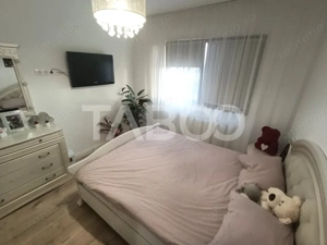 Casa moderna 5 camere piscina si curte de 464 mp de vanzare Sura Mica - imagine 18