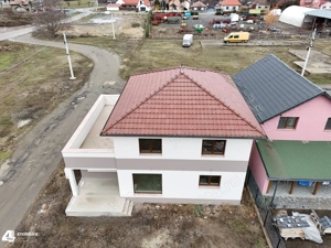 Casă nouă din 2025 semifinisată, în Curtici cartier nou, teren 500 mp   - imagine 7